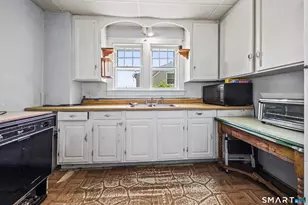 271 South St, Plymouth, CT 06782 - Photo 8