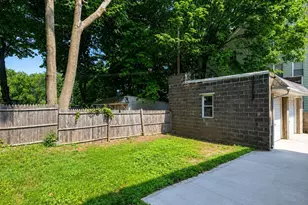 893 Highland Ave, Waterbury, CT 06708 - Photo 4