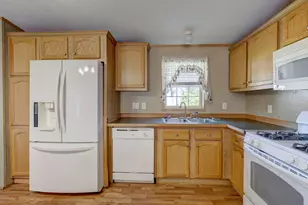 37 Pond Way, Windham, CT 06256 - Photo 12