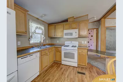 37 Pond Way, Windham, CT 06256 - Photo 14