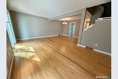562 Oak Avenue #562, Cheshire, CT 06410 - Photo 6