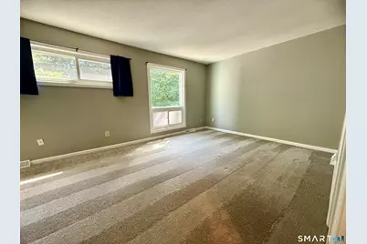 562 Oak Avenue #562, Cheshire, CT 06410 - Photo 10