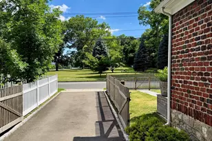 125 Bridge St, Stamford, CT 06905 - Photo 24