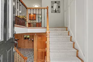 7 Wheeler Dr, Danbury, CT 06811 - Photo 4