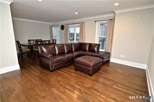115-71 Colonial Rd, Stamford, CT 06902 - Photo 2