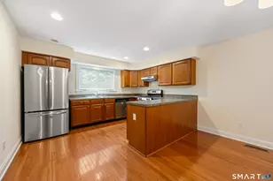 33 Allison Way, East Haven, CT 06512 - Photo 6