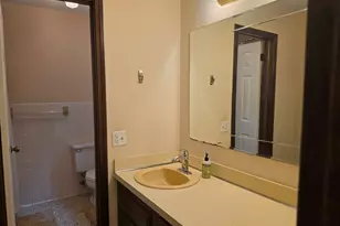 8 Squire Ln, Shelton, CT 06484 - Photo 20