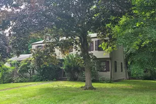 8 Squire Ln, Shelton, CT 06484 - Photo 1