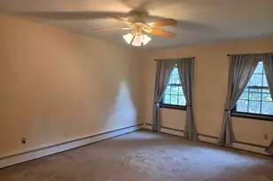 8 Squire Ln, Shelton, CT 06484 - Photo 12