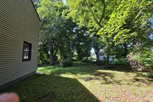 8 Squire Ln, Shelton, CT 06484 - Photo 6
