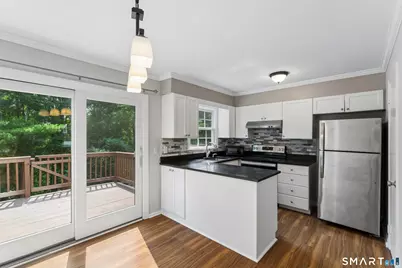 12 Camelot Drive #E1, Norwalk, CT 06850 - Photo 8