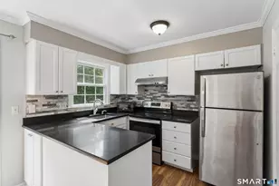 12 Camelot Dr, Norwalk, CT 06850 - Photo 10