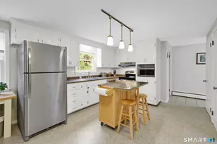 10 Pilgrim Cir, Enfield, CT 06082 - Photo 14