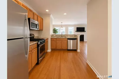 1401 Briar Woods Lane #1401, Danbury, CT 06811 - Photo 10