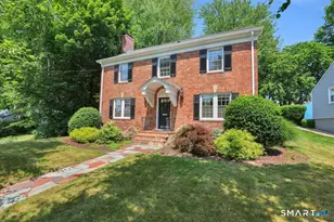 132 N Main St, West Hartford, CT 06107 - Photo 2