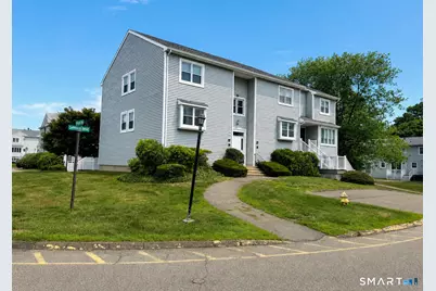 31 Carriage Drive #31, Milford, CT 06460 - Photo 16