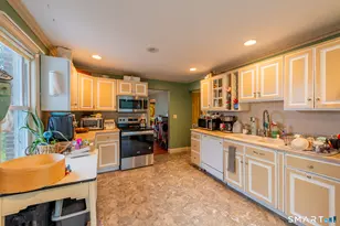 146 Prospect Ave, Killingly, CT 06239 - Photo 6