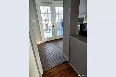 231 Second Avenue, Milford, CT 06460 - Photo 10
