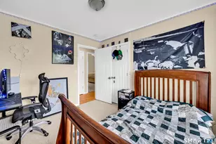 122 Uconn Dr, Burlington, CT 06013 - Photo 20