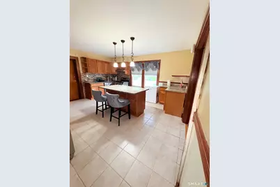 229 Linnmoore Street, Hartford, CT 06106 - Photo 18