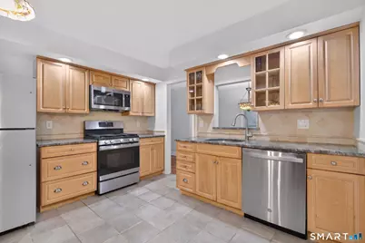 301 Fairmount Drive #D, Monroe, CT 06468 - Photo 6