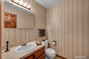 2 Sachem Dr, Cromwell, CT 06416 - Photo 18