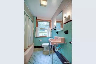 373 Broadway, Hamden, CT 06518 - Photo 26