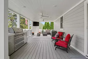 43 Burdsall Dr, Greenwich, CT 06831 - Photo 4