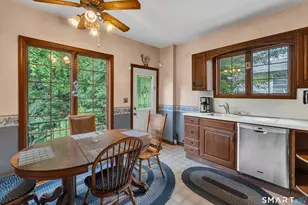 445 Farmington Ave, Waterbury, CT 06710 - Photo 12