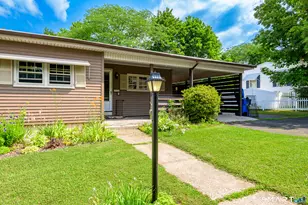 53 Hilltop Dr, Manchester, CT 06042 - Photo 10