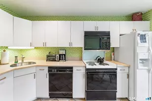 320 Strawberry Hill Ave, Stamford, CT 06902 - Photo 12