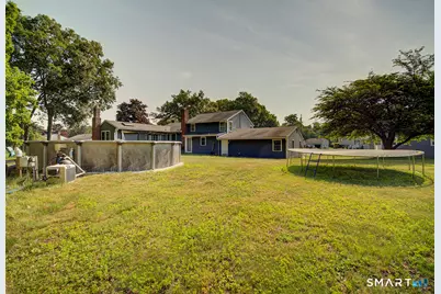 34 Roberta Road, North Haven, CT 06473 - Photo 32