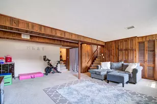 34 Roberta Rd, North Haven, CT 06473 - Photo 16