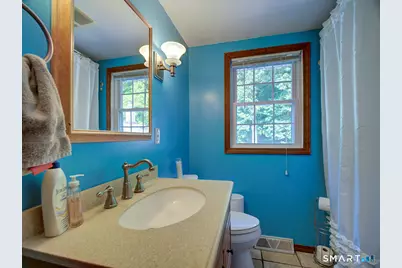 34 Roberta Road, North Haven, CT 06473 - Photo 24