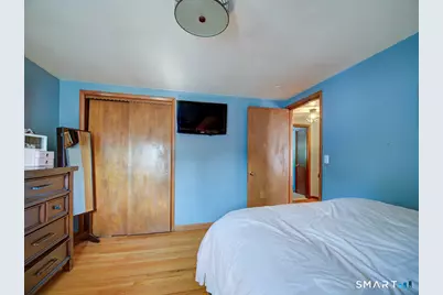 34 Roberta Road, North Haven, CT 06473 - Photo 26