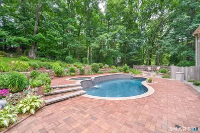 270 Farmcliff Drive, Glastonbury, CT 06033 - Photo 4