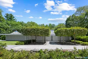 565 Oenoke Ridge, New Canaan, CT 06840 - Photo 2