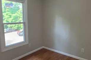 736 Savin Ave, West Haven, CT 06516 - Photo 2