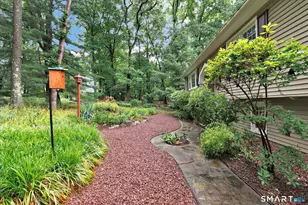 35 Nutmeg Ln, Shelton, CT 06484 - Photo 2