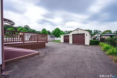 106 Bryden Terrace, Hamden, CT 06517 - Photo 32