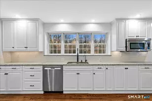 116 Scarlet Oak Dr, Wilton, CT 06897 - Photo 2