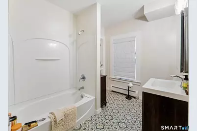653 Winchester Avenue, New Haven, CT 06511 - Photo 18