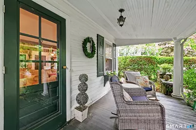 33 Center Drive, Greenwich, CT 06870 - Photo 2