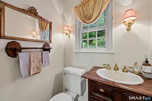 33 Center Dr, Greenwich, CT 06870 - Photo 18