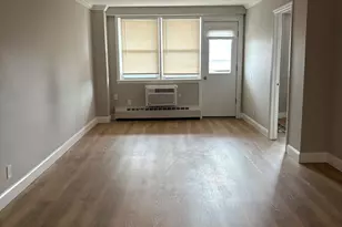 444 Bedford St, Stamford, CT 06901 - Photo 2