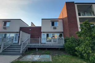 225 W Walk, West Haven, CT 06516 - Photo 1