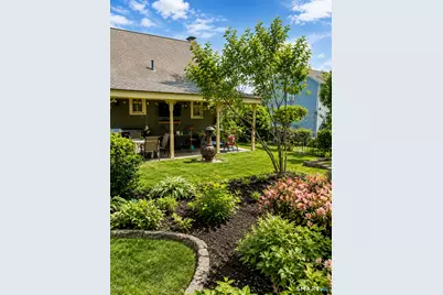 321 Middle Turnpike West, Manchester, CT 06040 - Photo 1