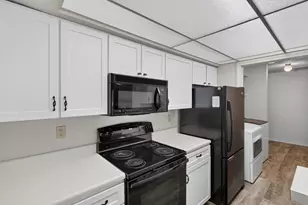 23 Chase Oak Ct, Groton, CT 06340 - Photo 12