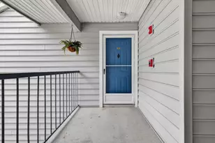 23 Chase Oak Ct, Groton, CT 06340 - Photo 2