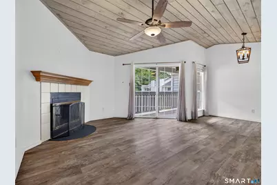 23 Chase Oak Court #18, Groton, CT 06340 - Photo 4